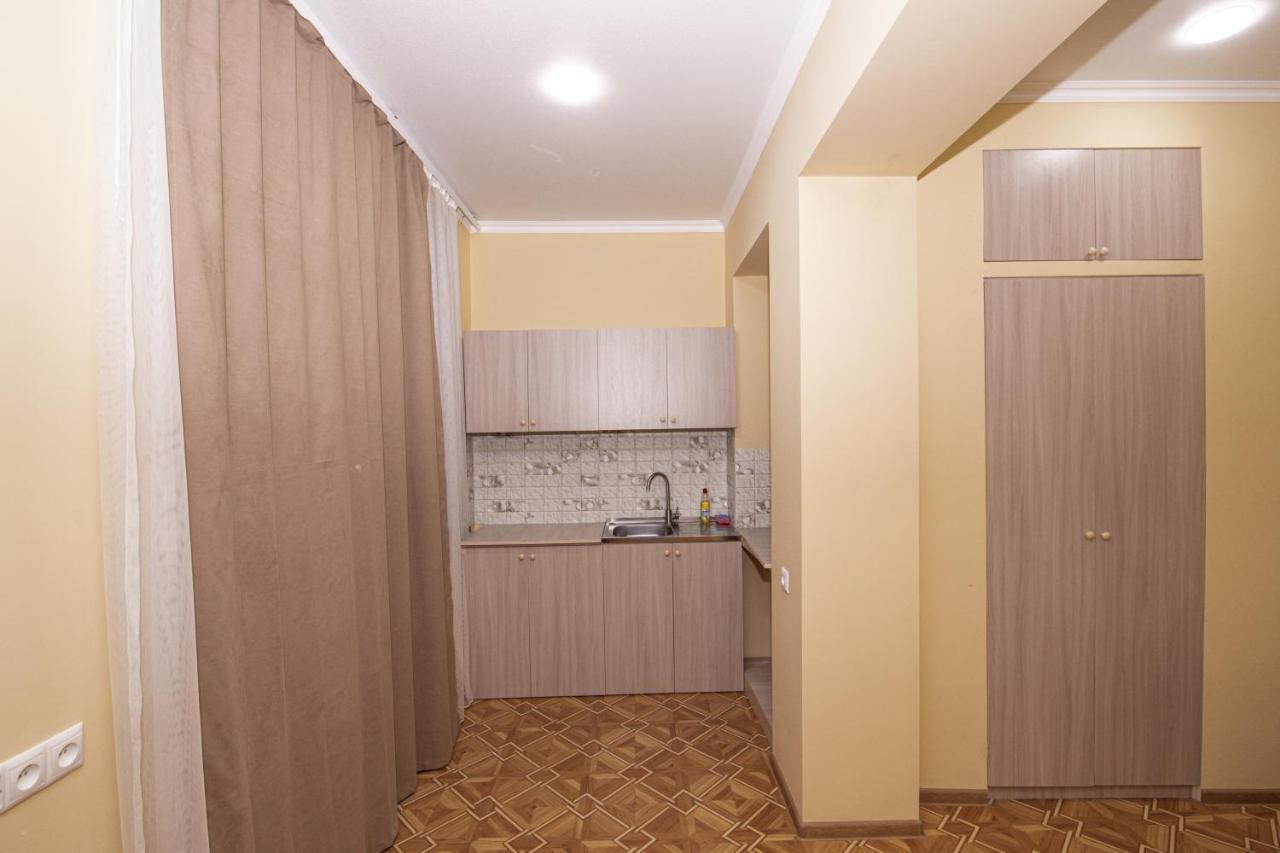 Орел Erivan Exterior foto